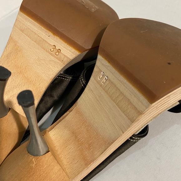 Prada Heels - Picture 8 of 9